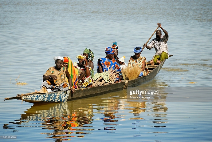 pinasses-crossing-the-niger-river-in-mopti-mali-west-africa-picture-id530265860-2