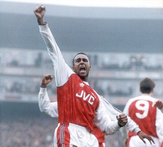 00C6631E00000190-4369032-Former_Arsenal_and_England_striker_David_Rocastle_died_in_2001_a-a-12_1490978415937