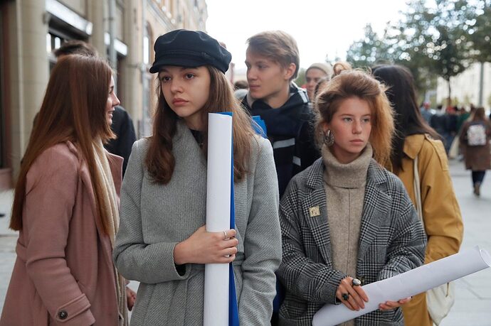 2019-09-18T120410Z_1530798091_RC15EE6CEC20_RTRMADP_3_RUSSIA-POLITICS-PROTESTS-e1583553797565