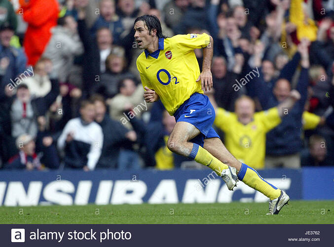 robert-pires-liverpool-v-arsenal-anfield-liverpool-england-04-october-JE3762