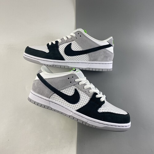 Nike-SB-Dunk-Low-Medium-Grey-White-Chlorophyll-Black-For-Sale