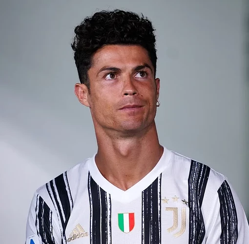 Cristiano-Ronaldos-Haircut-1.jpg