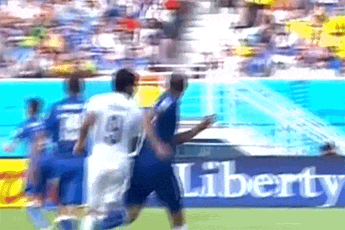 luis-suarez-bite-b
