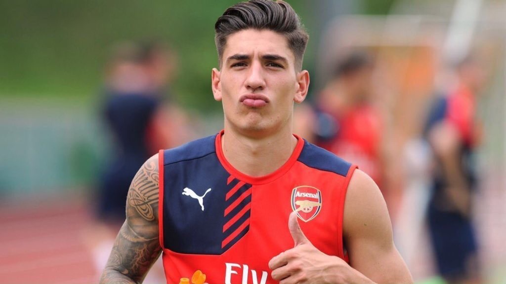 Feel like Hector Bellerin #blokecore #retrofootballshirt #invisiblepho